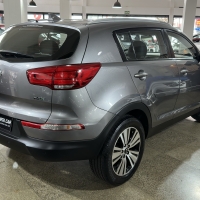 SPORTAGE LX 2.0