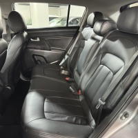 SPORTAGE LX 2.0