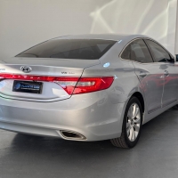 AZERA 3.0 V6 AUTOMÁTICO