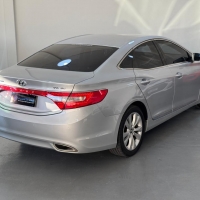 AZERA 3.0 V6 AUTOMÁTICO