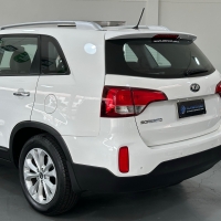 SORENTO 2.4 4X2 AUTOMÁTICA