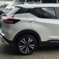 KICKS Advance 1.6 CVT (Flex)