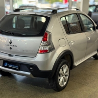 Sandero Stepway 1.6 8V (Flex)