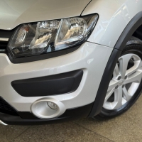 Sandero Stepway 1.6 8V (Flex)